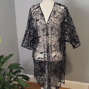 Anne Klein Black Mesh Floral Embroidered Sequined Cover Up Shawl Tunic Size S/M